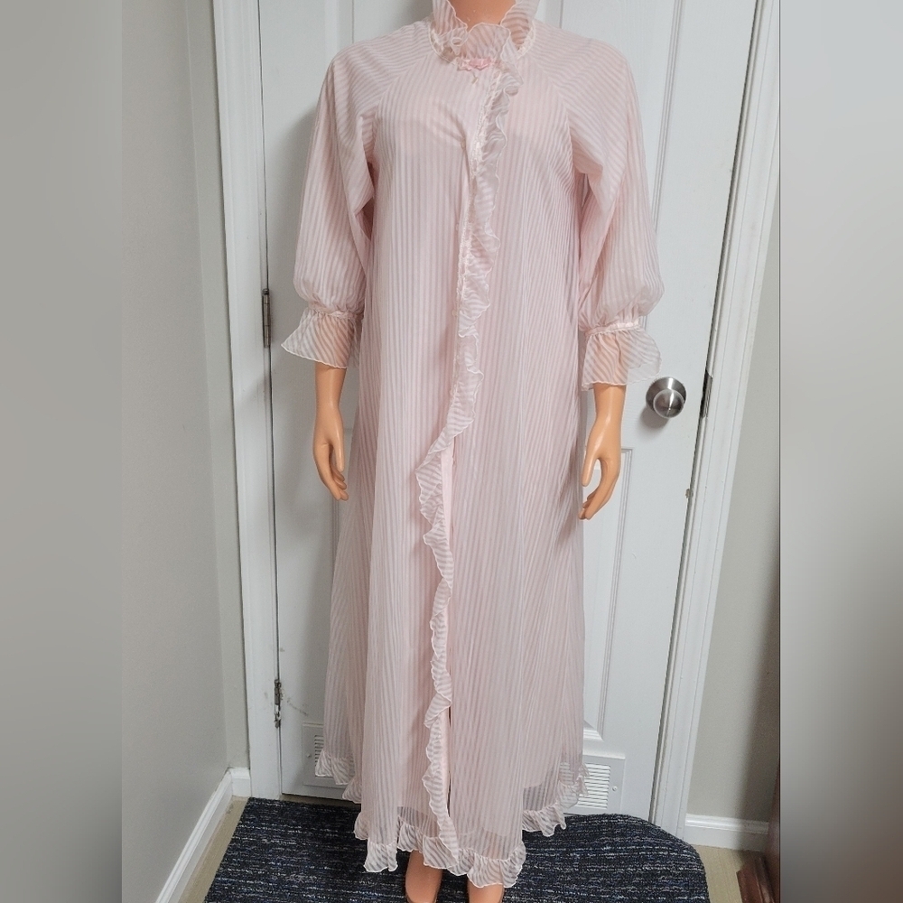 Vintage Cheoette Ruffled Nightgown.